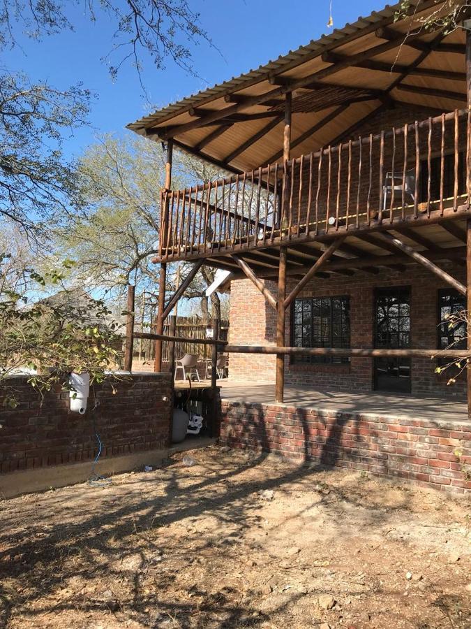 Kruger Wild Dog Inn Marloth Park Esterno foto
