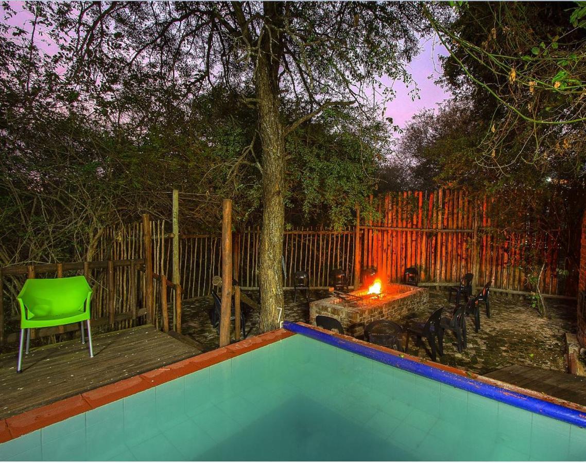 Kruger Wild Dog Inn Marloth Park Esterno foto